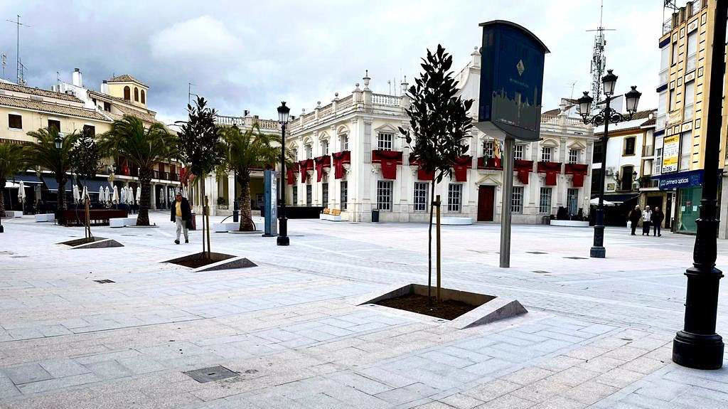 plaza ayuntamiento cabra