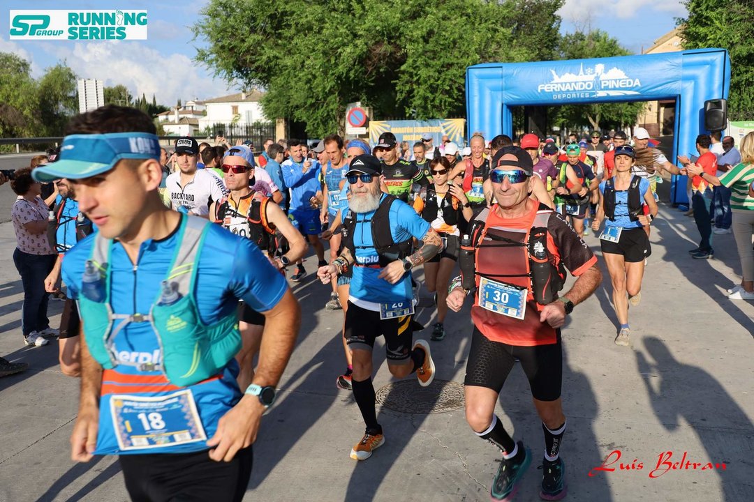 Imagen de los corredores durante la primera ediciónde la Maratón Subbética Mozárabe