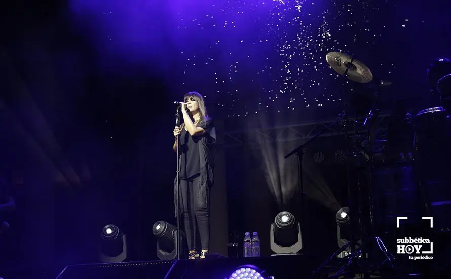 La Gira Munay de Vanesa Mart&iacute;n llena el Auditorio de Cabra (3)