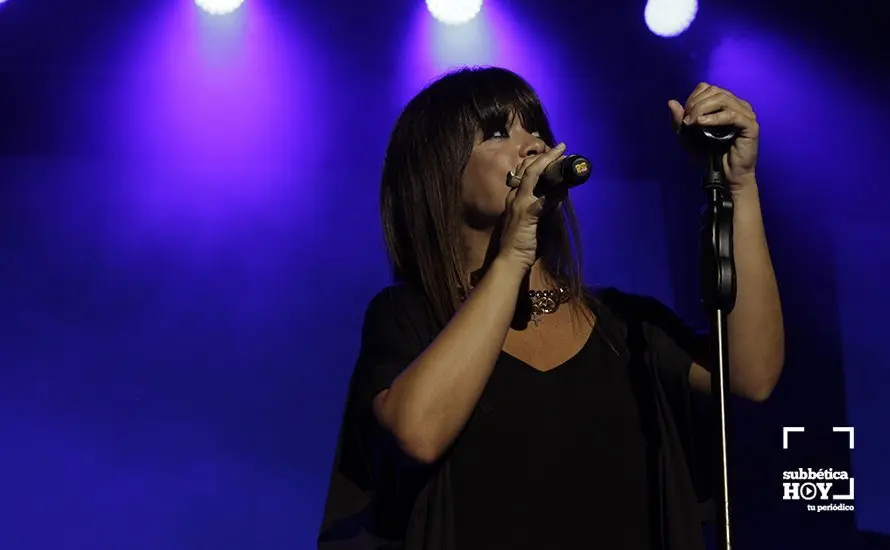 La Gira Munay de Vanesa Mart&iacute;n llena el Auditorio de Cabra (15)