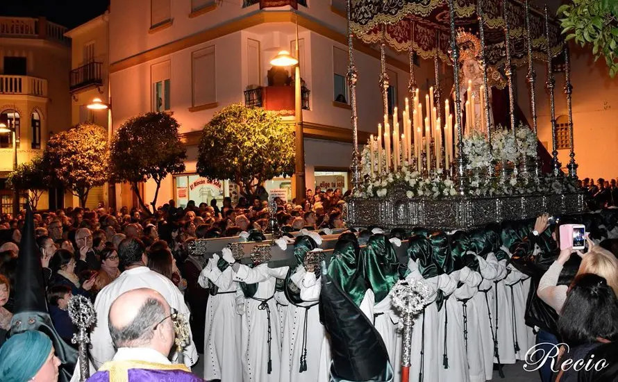 Lunes Santo en Do&ntilde;a Menc&iacute;a 3