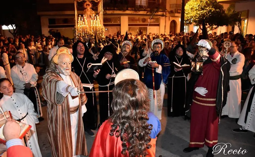 Lunes Santo en Do&ntilde;a Menc&iacute;a 4