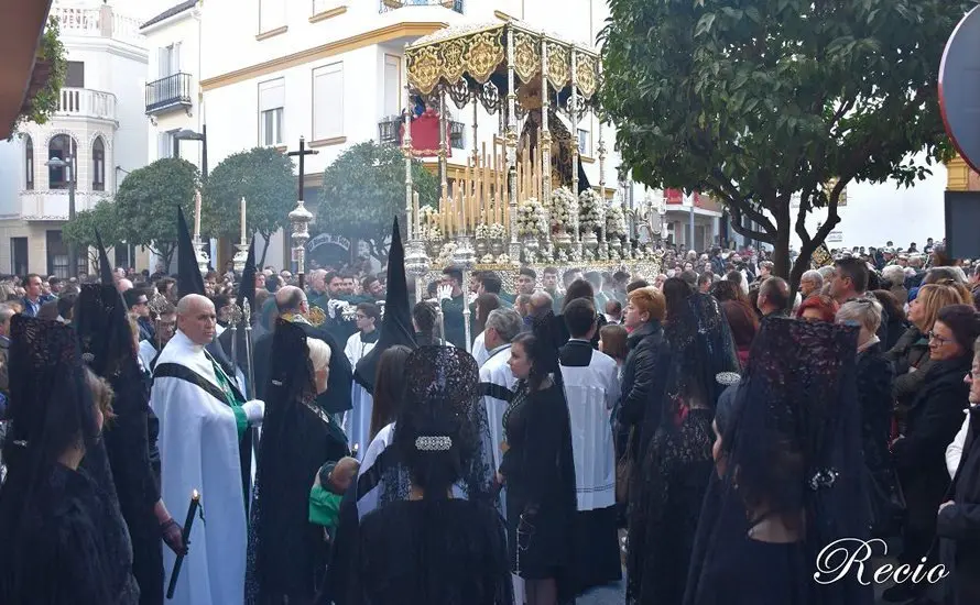 Sábado de Gloria en Doña Mencía. Soledad y Esperanza 2