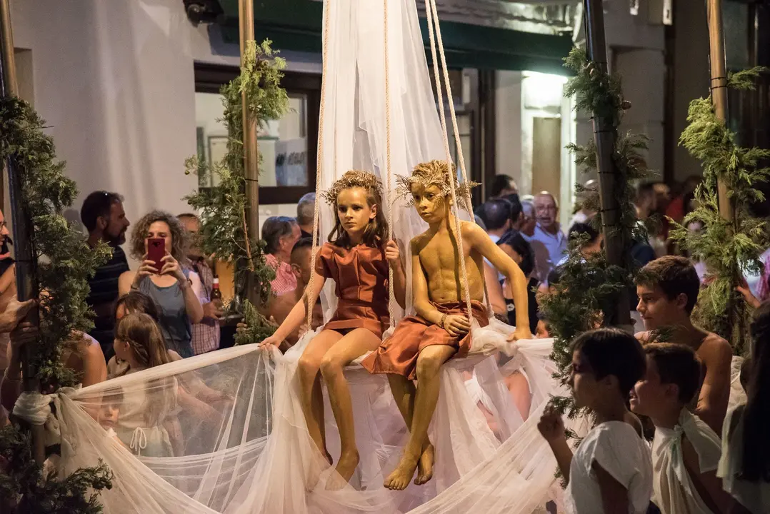 desfile-pasacalles-festum-almedinilla-2019-45