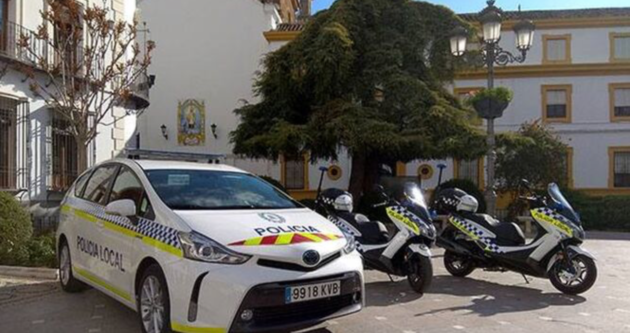 Policia local en Priego
