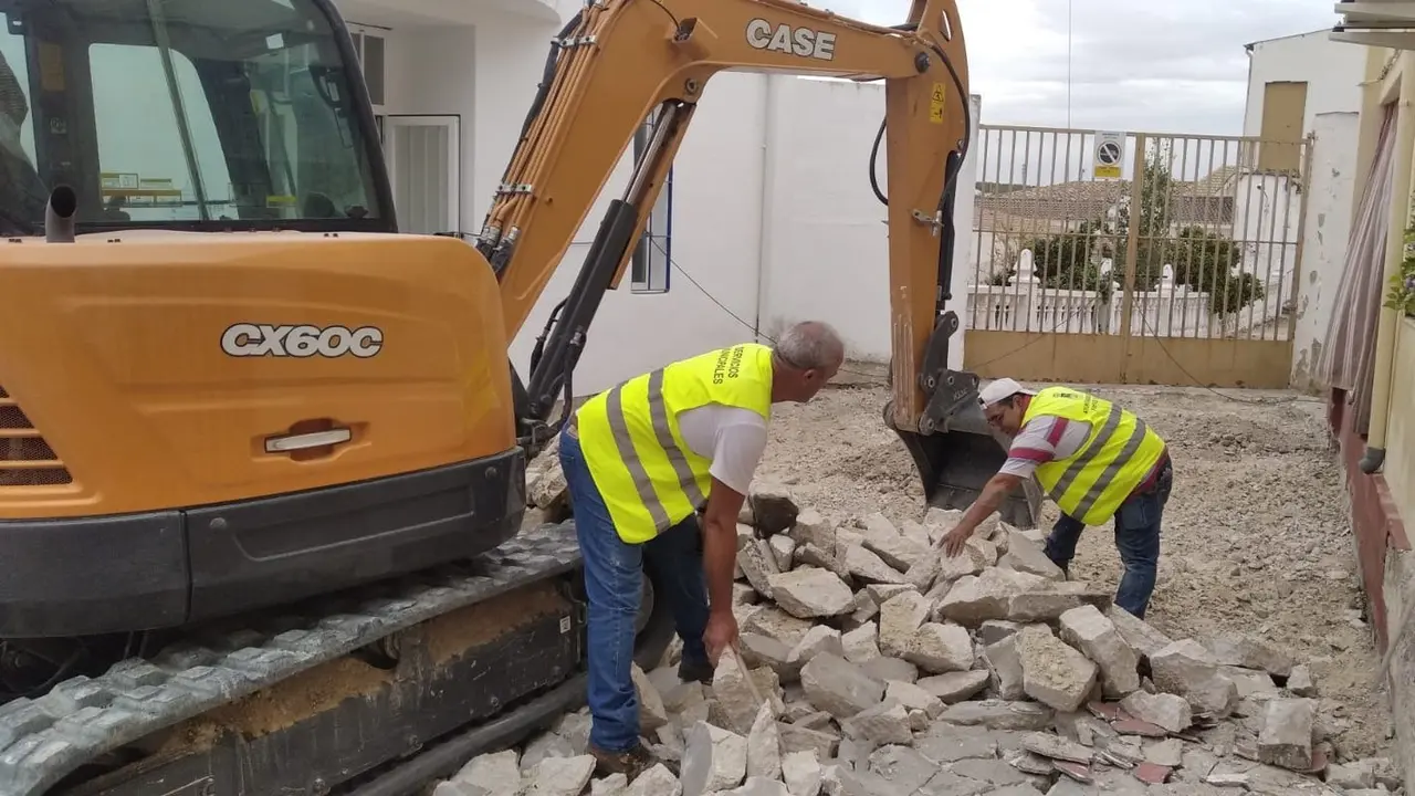 Obras PFEA Fuente-Tójar