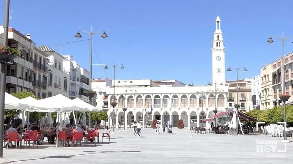 <p> Ayuntamiento de Lucena </p>