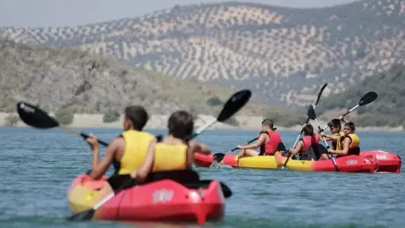 Kayak piragua embalse iznájar