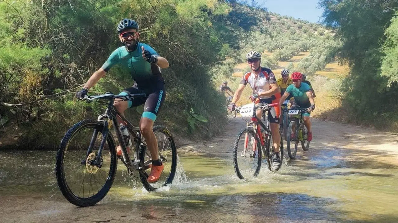 Marcha Río Anzur ciclismo