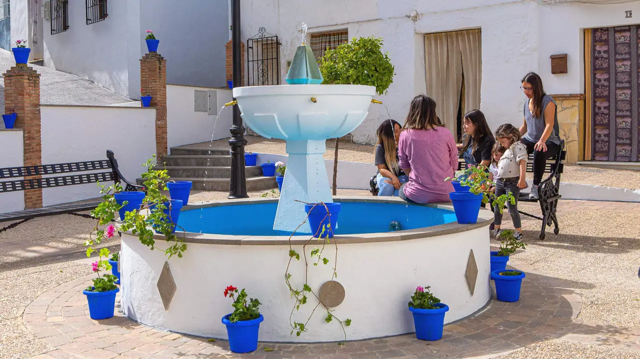 Plaza de la Solana en Fuente-Tójar (Imagen: Turismo Subbética Cordobesa)