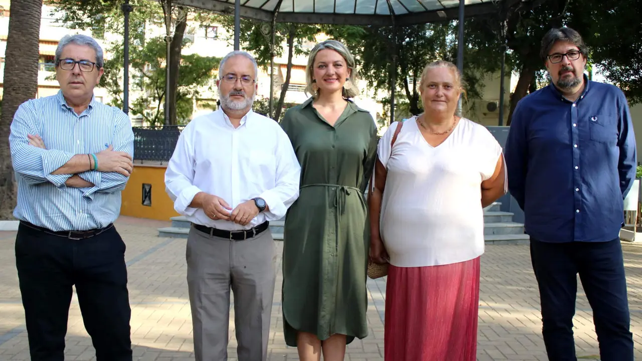 <p> Presentación de la primera edición de Exposalud Lucena en el Paseo de Rojas </p>