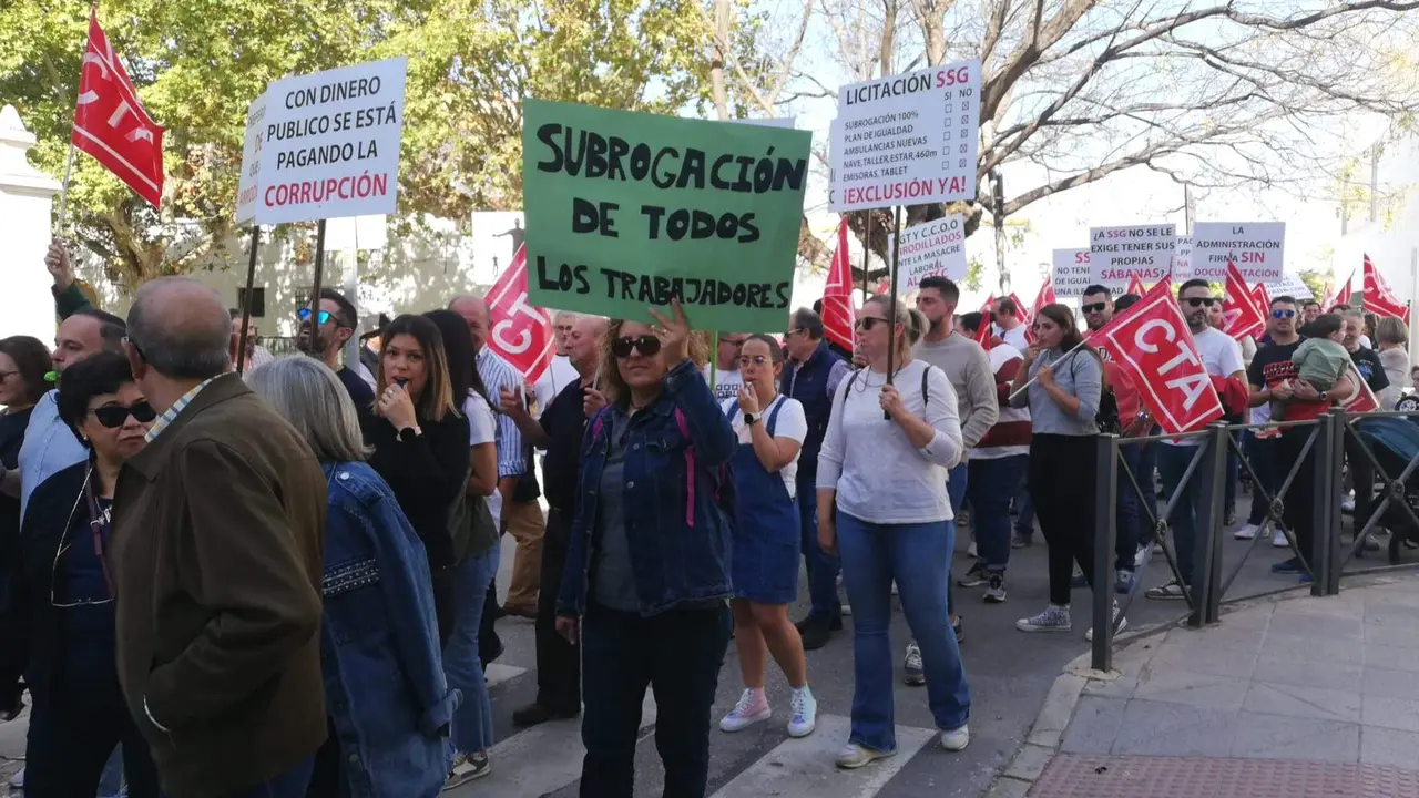 manifestación AMBULANCIAS CABRA