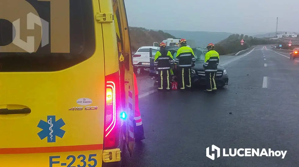  Una imagen del accidente de esta tarde en la A45, a la altura de Benamejí. Foto: 061 córdoba 