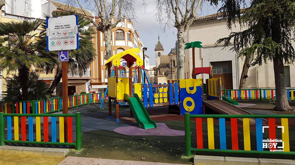 Zona de juegos infantiles de El Coso que va a ser remodelada