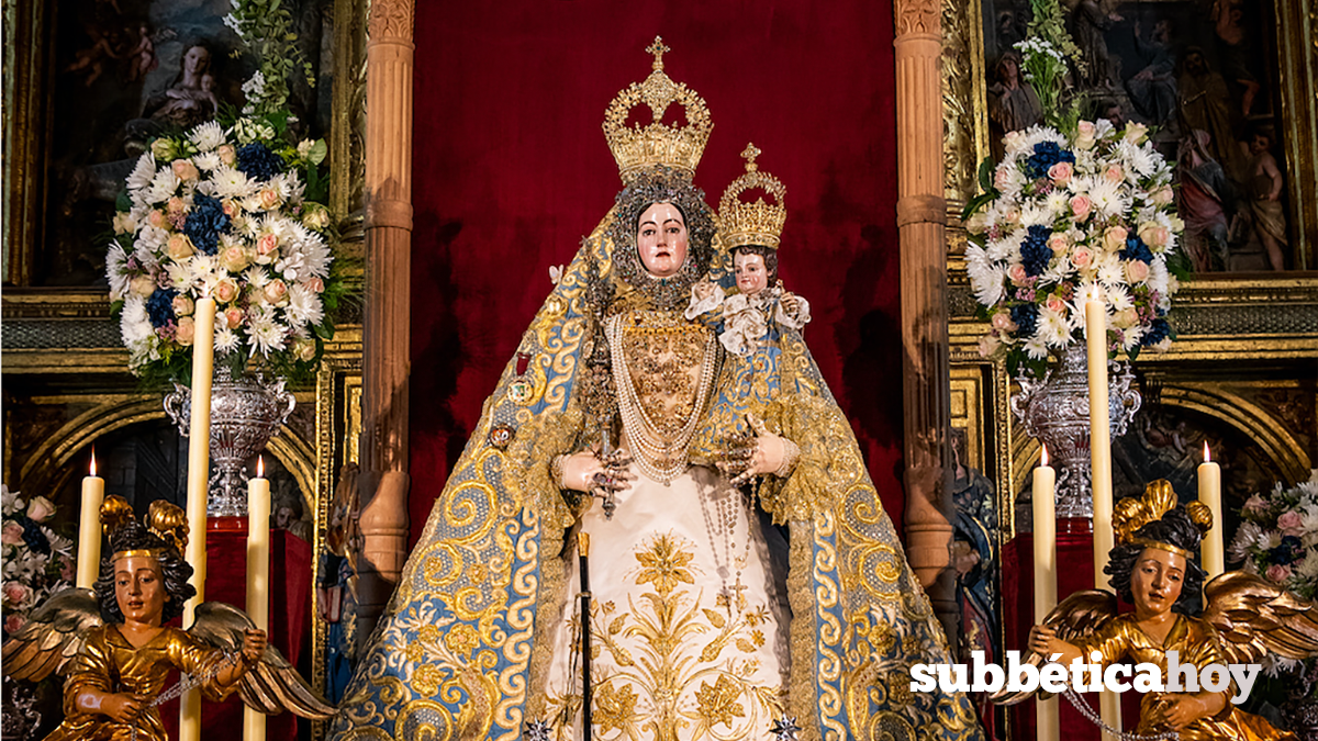 La Virgen de Araceli en el altar mayor de San Mateo, esta mañana. Foto- Joaquín Ferrer y Jesús Cañete