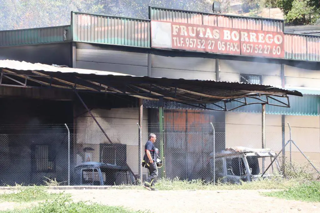 Incendio empresa Frutas Borrego Cabra