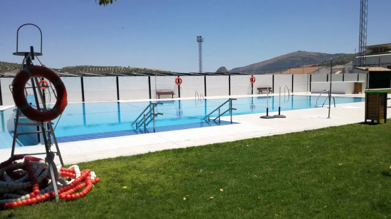 piscina luque