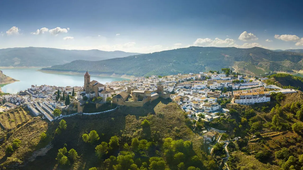 Iznájar (Imagen: Turismo de la Subb&eacute;tica)