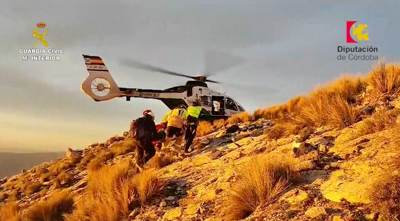 Rescate senderista Tiñosa Priego