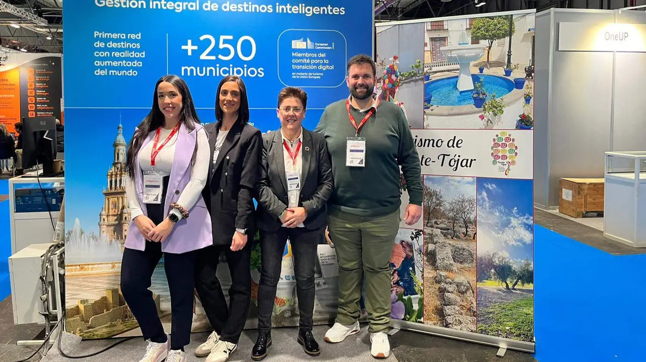 Fuente T&oacute;jar presenta su aplicaci&oacute;n tur&iacute;stica de realidad aumentada (Fitur)