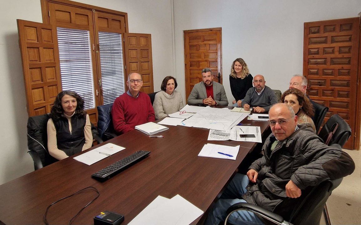 Primer reunión para elaborar el plan urbanístico de Palenciana