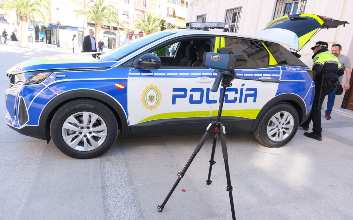 Vehículo adquirido para la Policía Local de Cabra