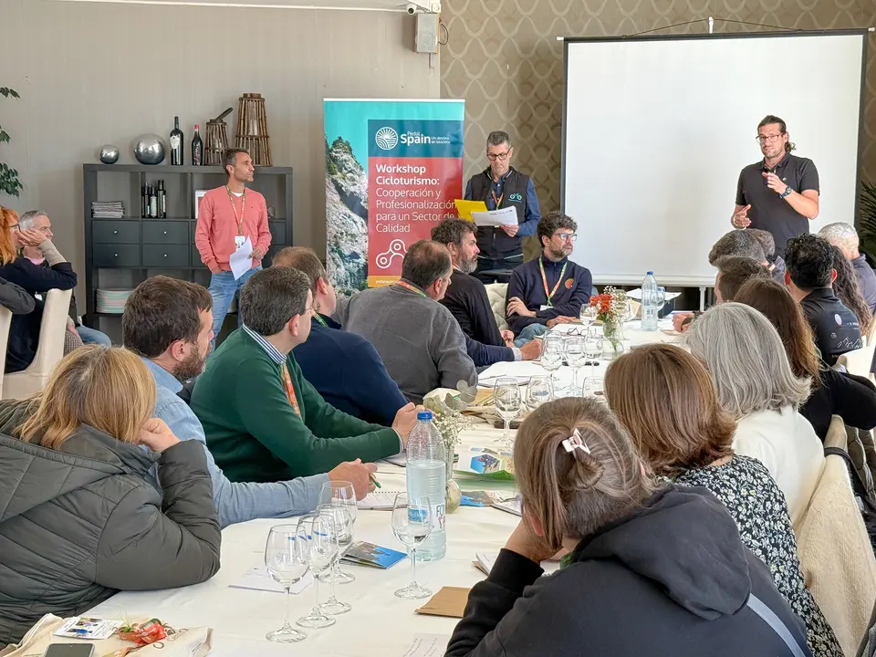 Jornada público-privada para el desarrollo de las Vías Verdes y el cicloturismo en España-30