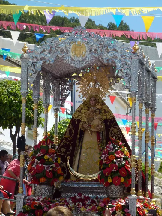 Procesión de la Virgen de la Cabeza en Rute