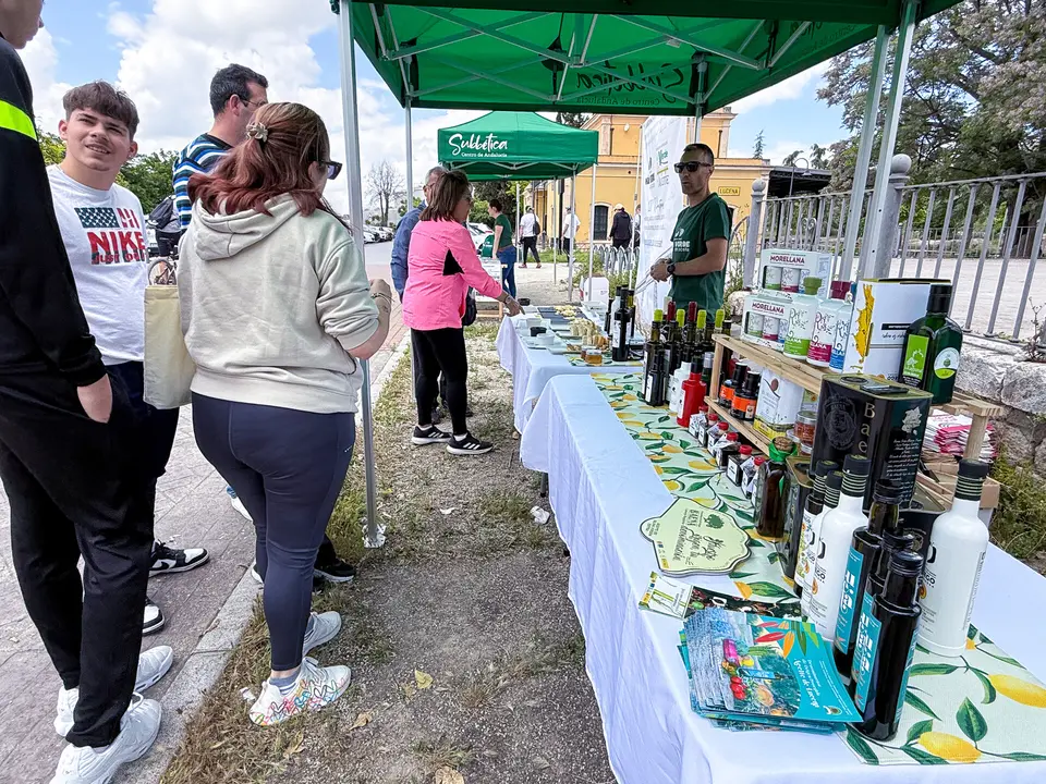 Actividad Vía Verde del Aceite en antigua estación de Lucena