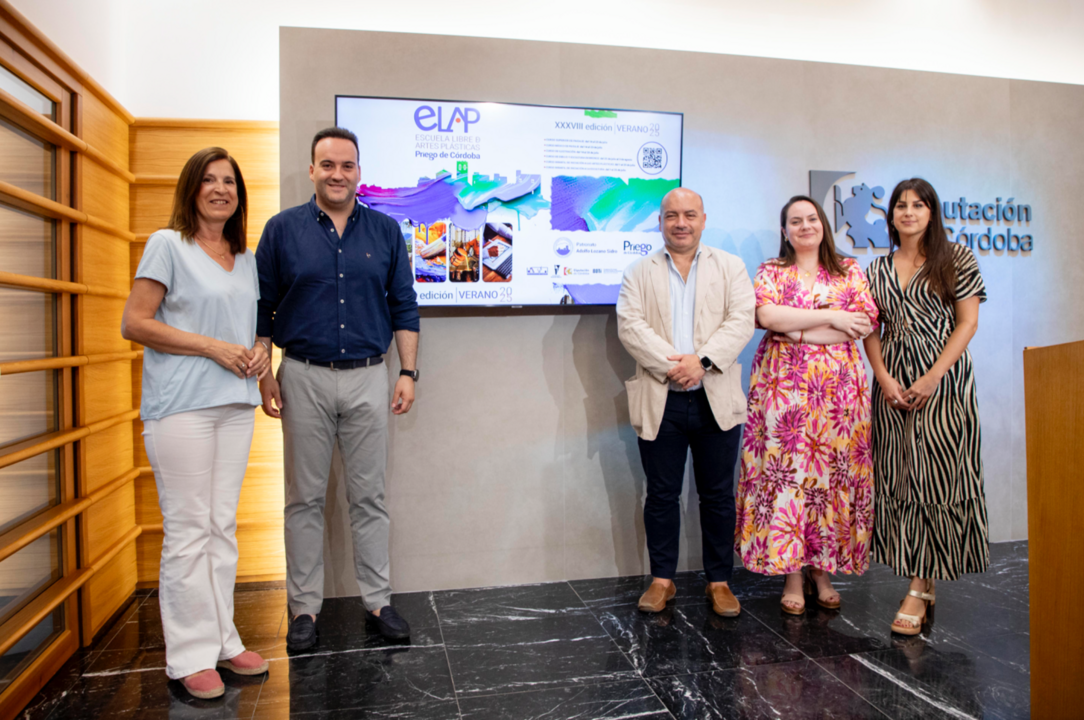 Presentaci&oacute;n de la Escuela Libre de Artes pl&aacute;sticas en la Diputaci&oacute;n Provincial