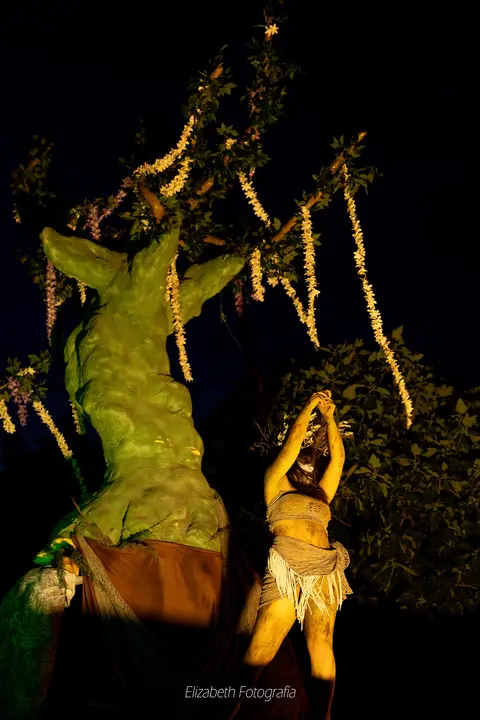 Representaci&oacute;n del espect&aacute;culo 'La Encant&aacute;' en Almedinilla