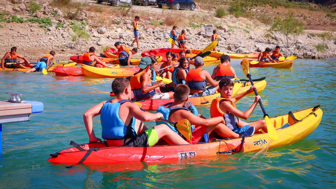 Actividades náuticas pantalán Pantano de Iznájar en Rute-21