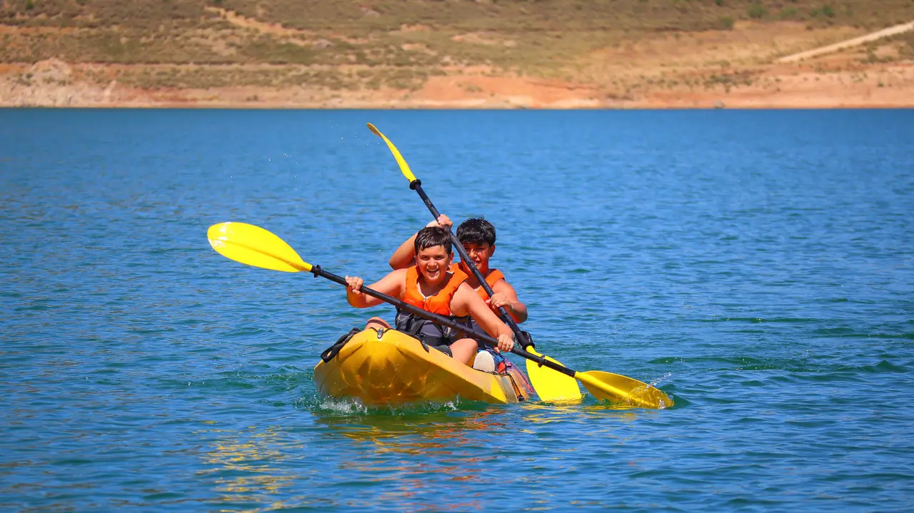 Actividades náuticas pantalán Pantano de Iznájar en Rute-41