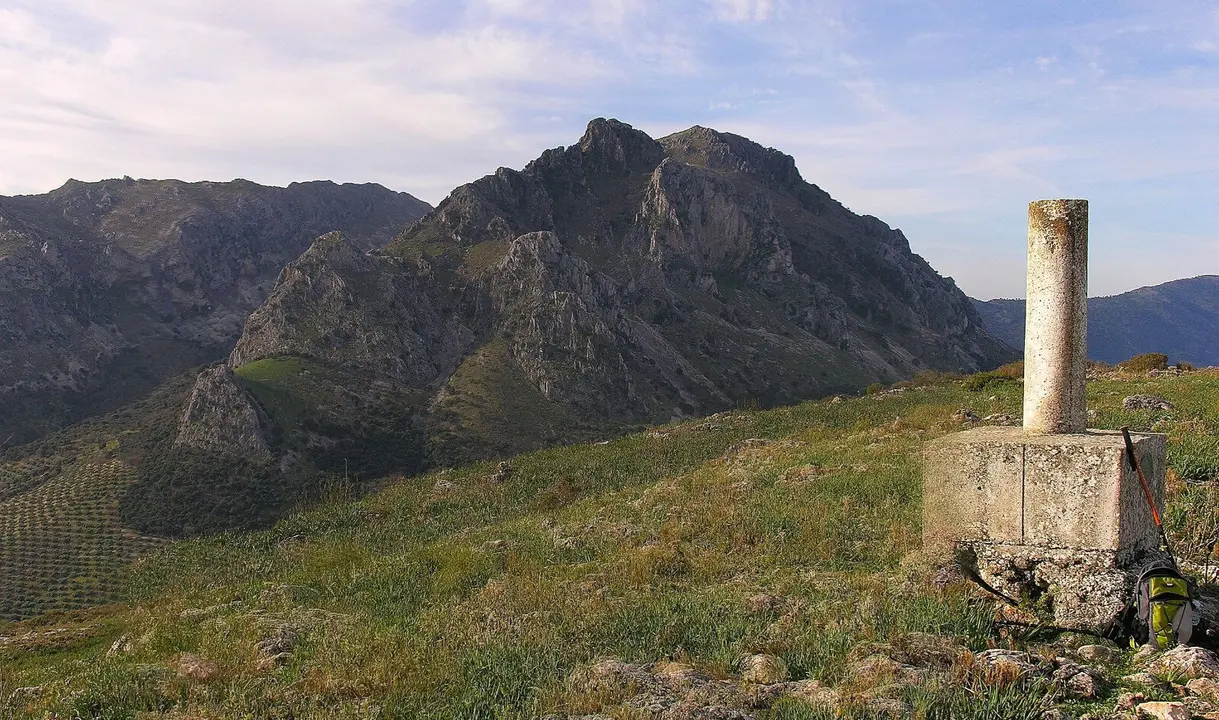 El Pico Bermejo desde la cima de la Sierra de los Pollos