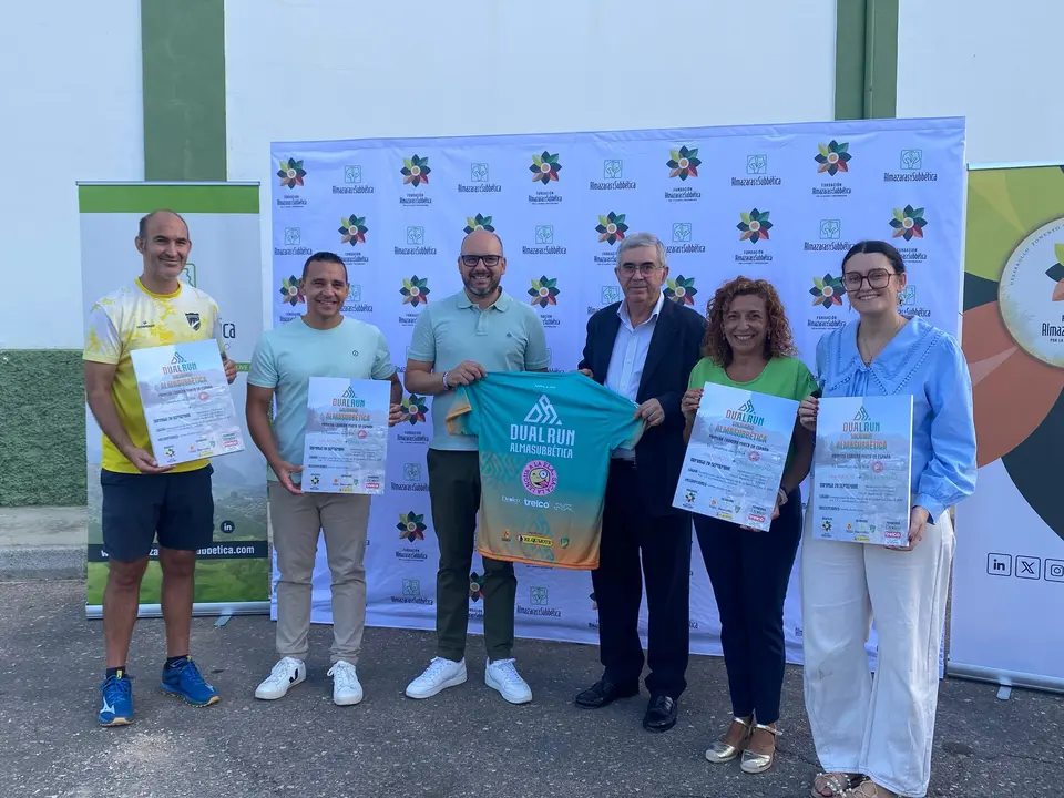 Presentaci&oacute;n de la carrera en las instalaciones de Almazaras de la Subb&eacute;tica
