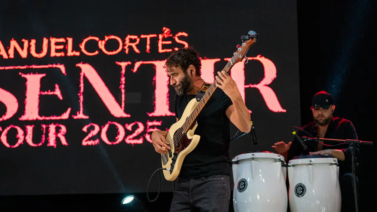 Feria del Valle 2025 - Viernes - Concierto Manuel Cortés (2)