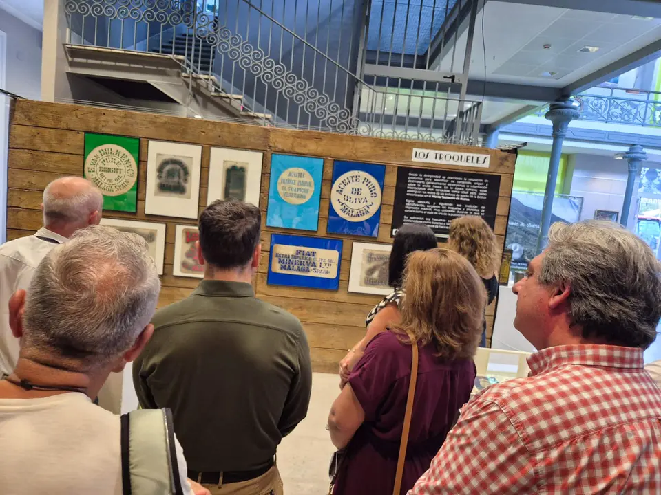 Exposición &ldquo;El arte publicitario del aceite de oliva español&rdquo;-13