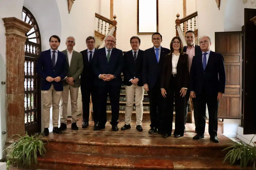 Autoridades asistentes a la asamblea