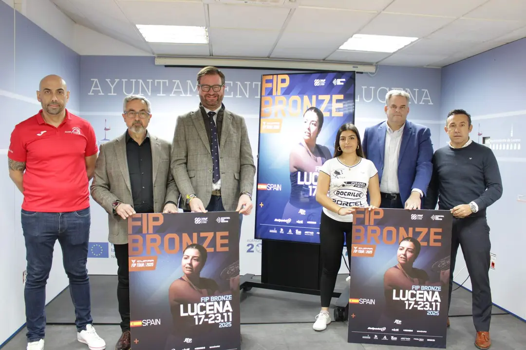 Presentaci&oacute;n del torneo internacional de p&aacute;del esta ma&ntilde;ana en el Ayuntamiento de Lucena