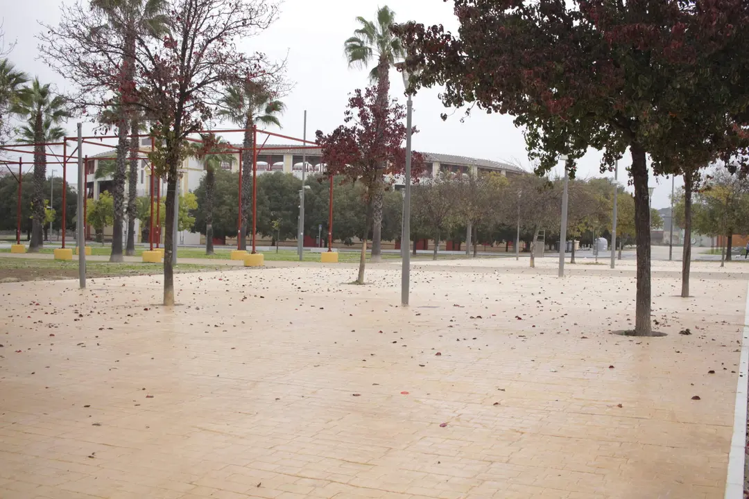Nuevo pavimento en el Recinto Ferial de Lucena.