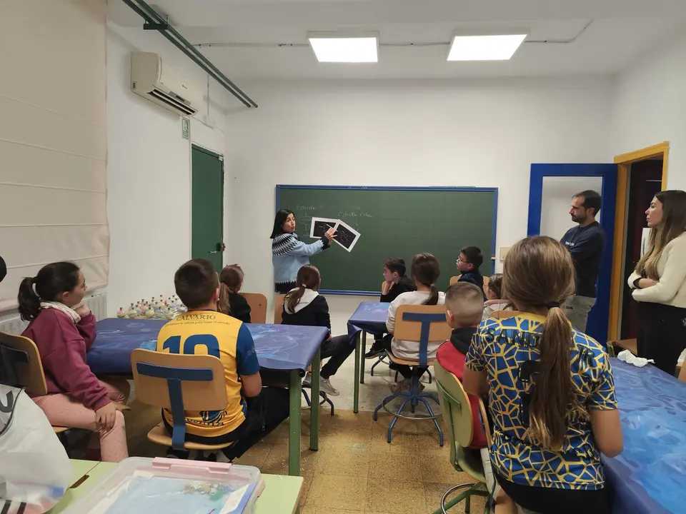 Alumnos de 5&ordm; y 6&ordm; de primaria Fuente-T&oacute;jar asisten a la actividad.