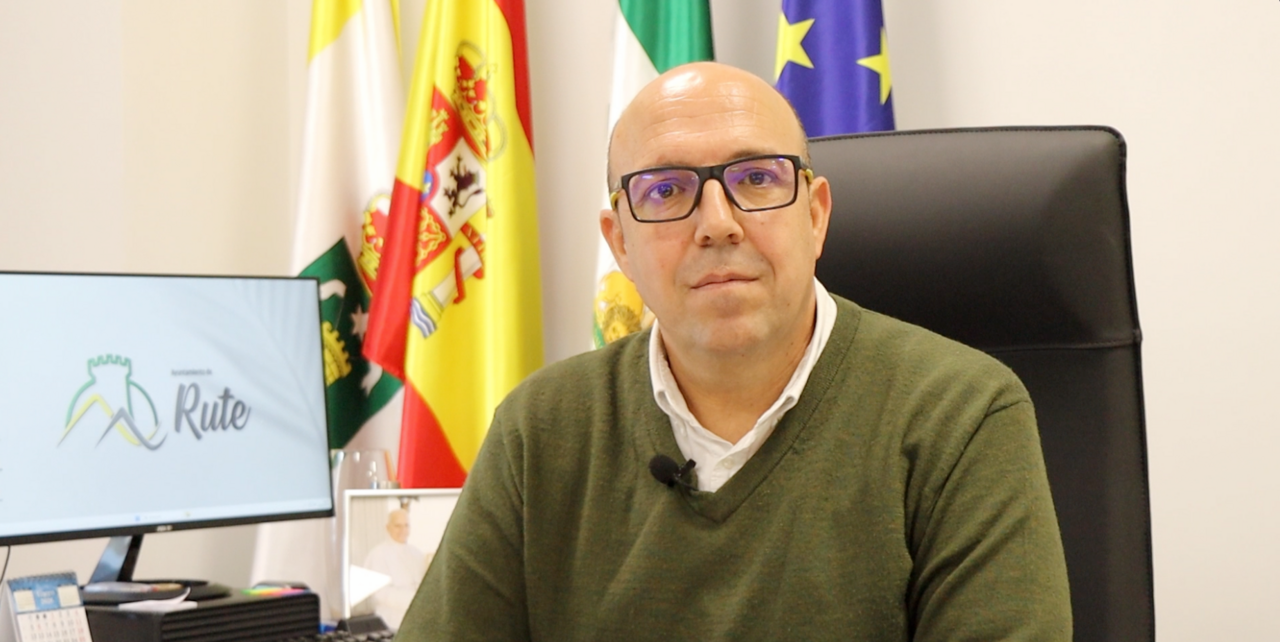 David Ruiz, alcalde de Rute, desglosa los detalles de la pasada campa&ntilde;a de Navidad de Rute.