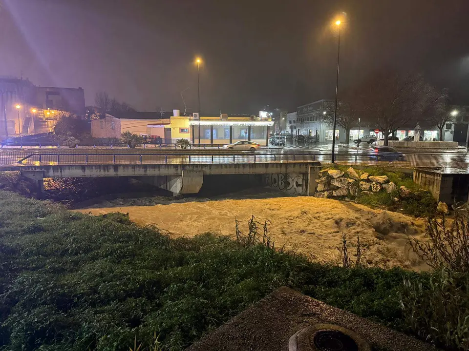 Lucena Paso del río Lucena por el Puente de Cabra2