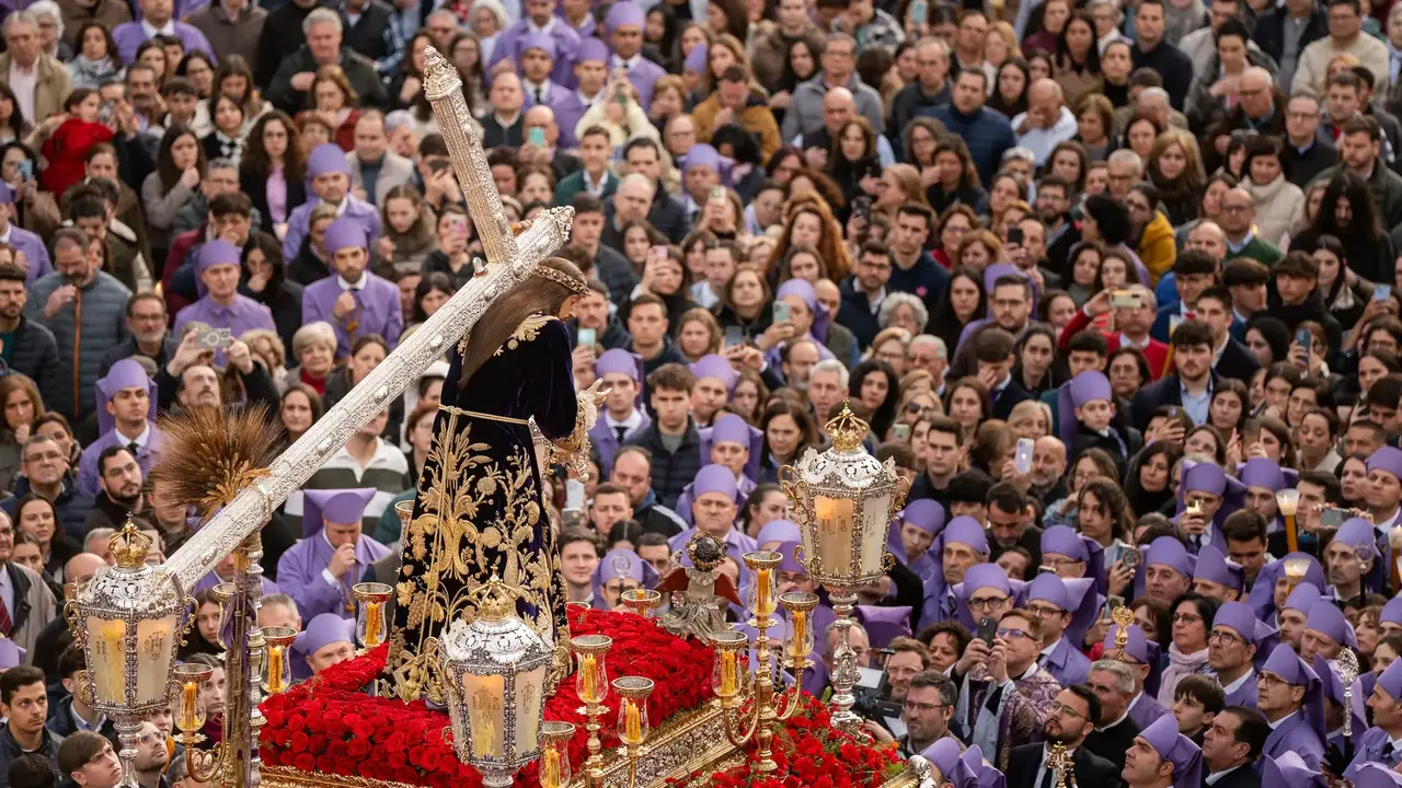 Una imagen del Viernes Santo en Lucena.