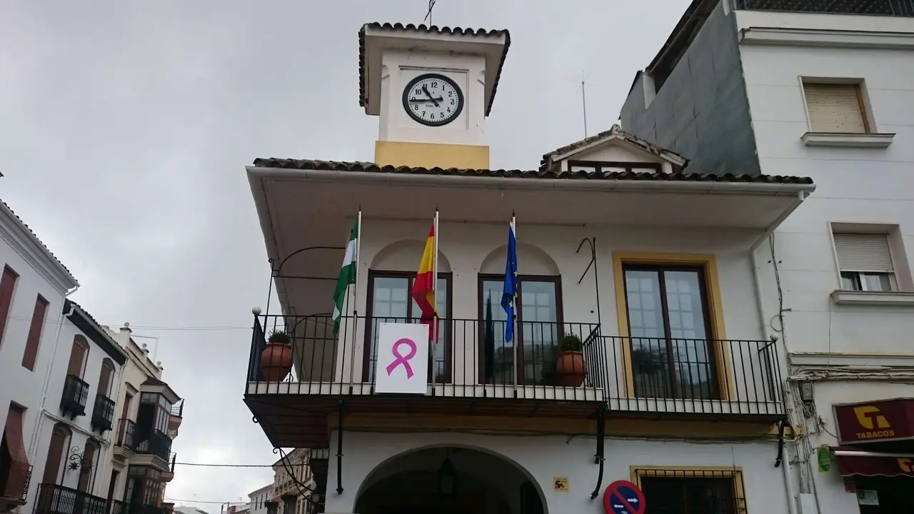 Ayuntamiento de Carcabuey. (Imagen: Turismo de la Subb&eacute;tica).