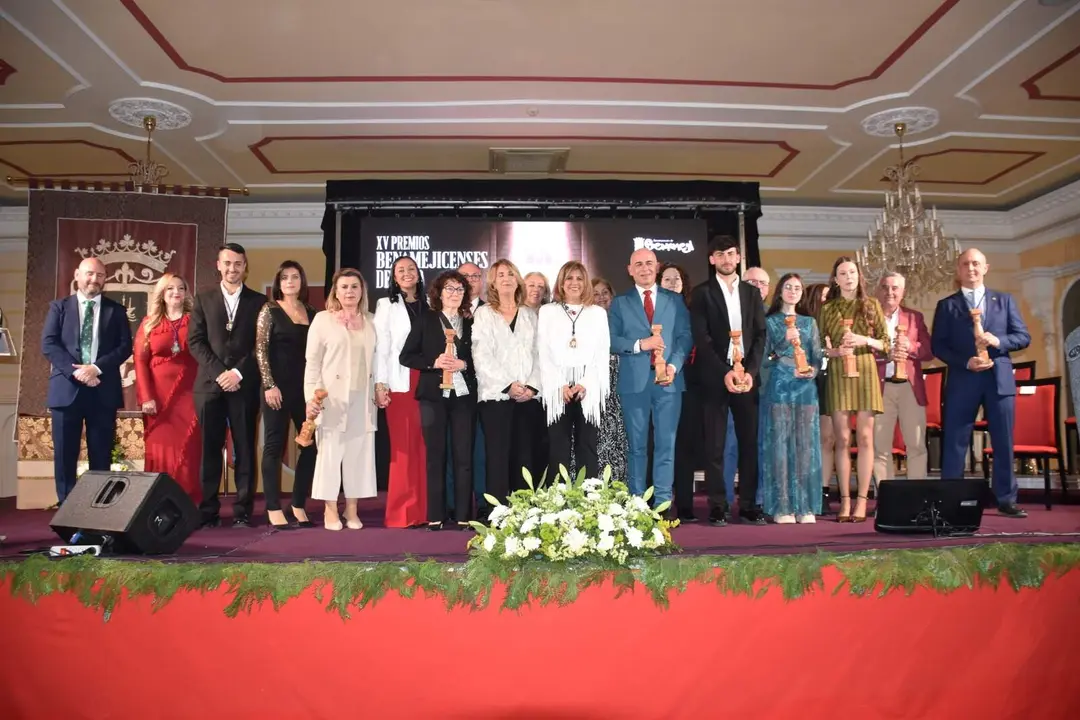 foto premiados y autoridades