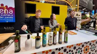 Cata dirigida con aceite de la DO Lucena en FITUR