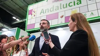 Fernández-Pacheco en su visita al Salón Gourmets