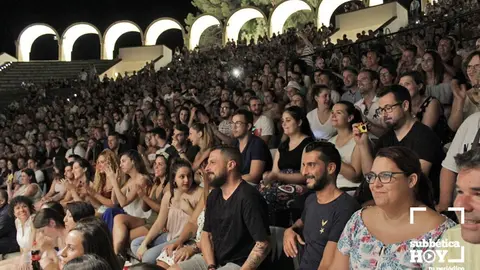 Lleno en el Auditorio Alcalde Juan Muñoz para la Noche de Carnaval