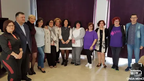 Convivencia de Mujeres en Do&ntilde;a Menc&iacute;a
